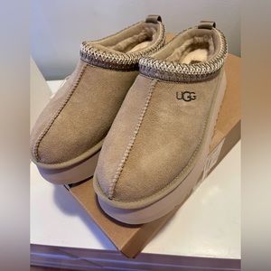 UGG Tazz Slipper “Mustard Seed” Platform